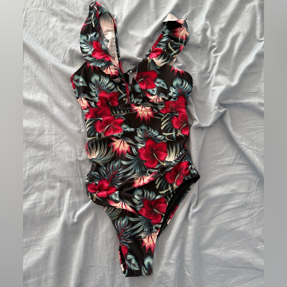 NWT Floral One-Piece Swimsuit | Tropical Print | Size XL (US)
